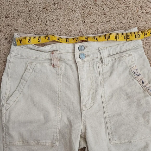 Pilcro Anthropologie Size 26 The Wanderer Jeans Patchwork Cream Pant Floral - Picture 5 of 11